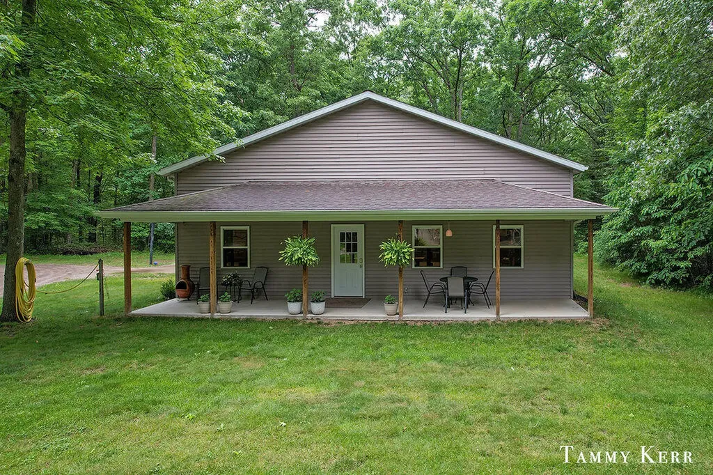 2535 52nd Street Manlius Township MI 49408
