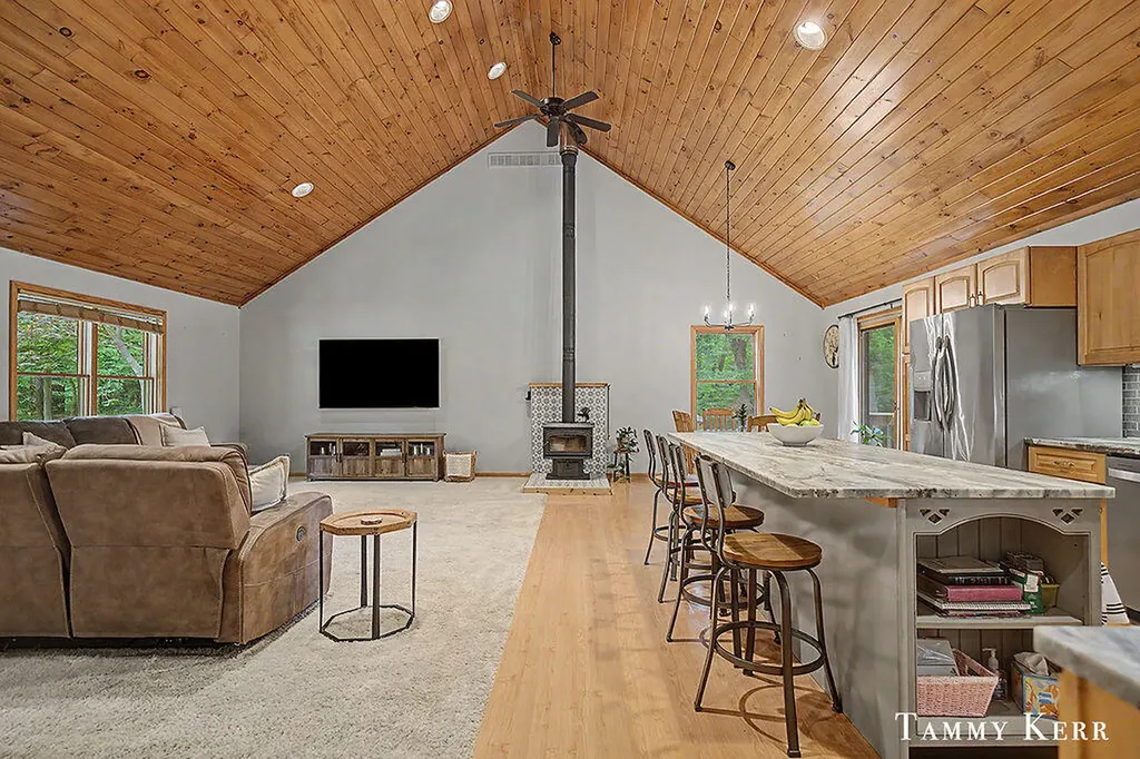 2535 52nd Street Manlius Township MI 49408