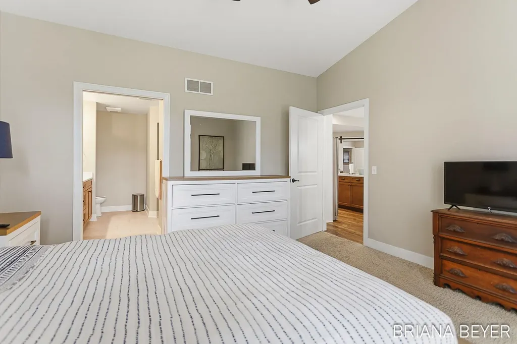 11494 S Lake Drive Holland Charter Township MI 49424