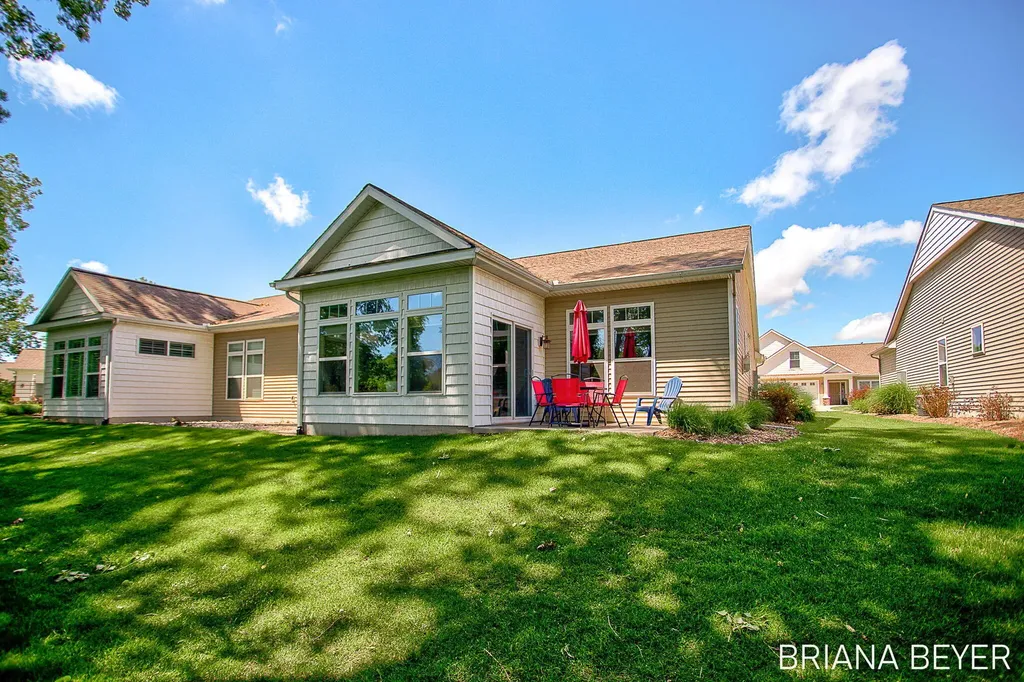 11494 S Lake Drive Holland Charter Township MI 49424