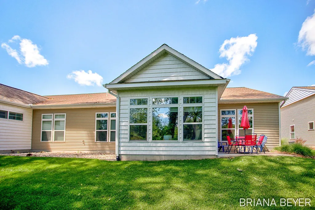 11494 S Lake Drive Holland Charter Township MI 49424