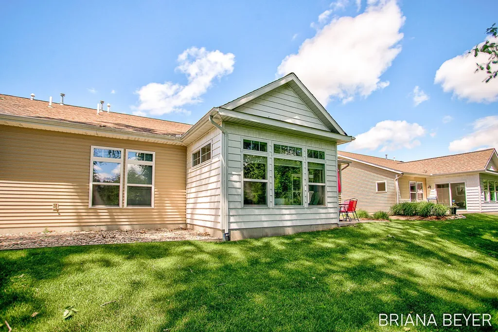11494 S Lake Drive Holland Charter Township MI 49424