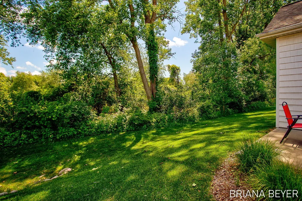 11494 S Lake Drive Holland Charter Township MI 49424