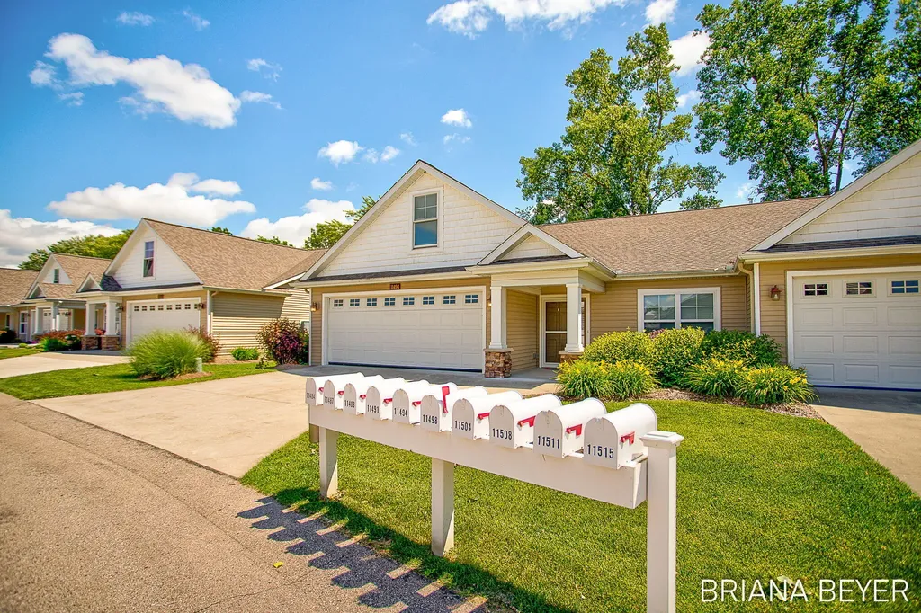 11494 S Lake Drive Holland Charter Township MI 49424