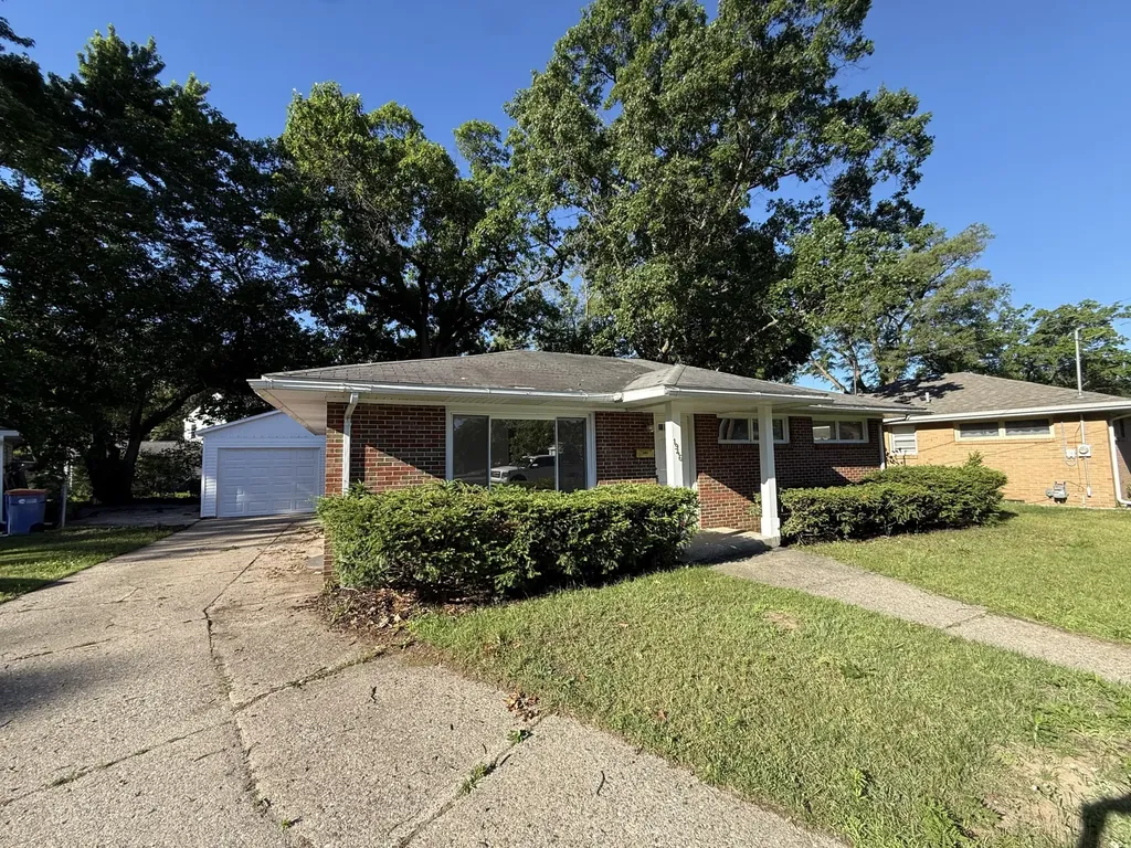 1946 Adams Street SE Grand Rapids City MI 49506