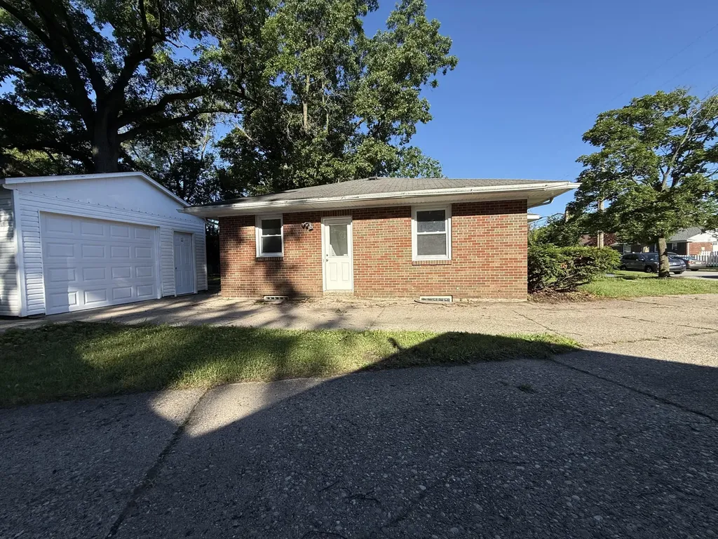 1946 Adams Street SE Grand Rapids City MI 49506