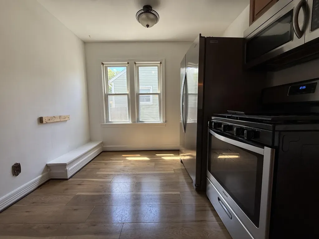 1520 Bronx Avenue Kalamazoo Charter Township MI 49048