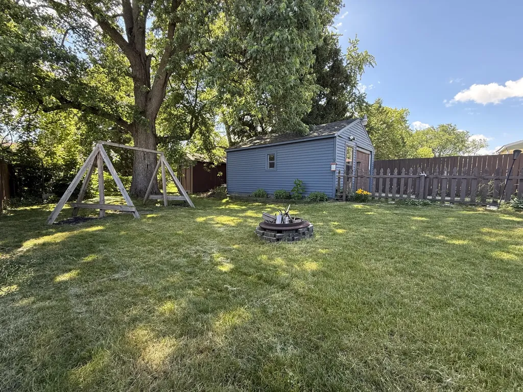 1520 Bronx Avenue Kalamazoo Charter Township MI 49048