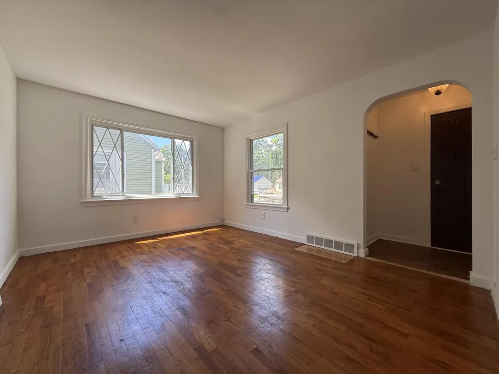1520 Bronx Avenue Kalamazoo Charter Township MI 49048