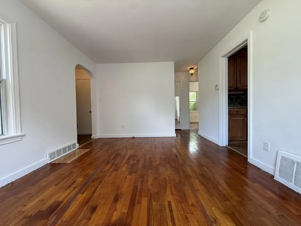 1520 Bronx Avenue Kalamazoo Charter Township MI 49048