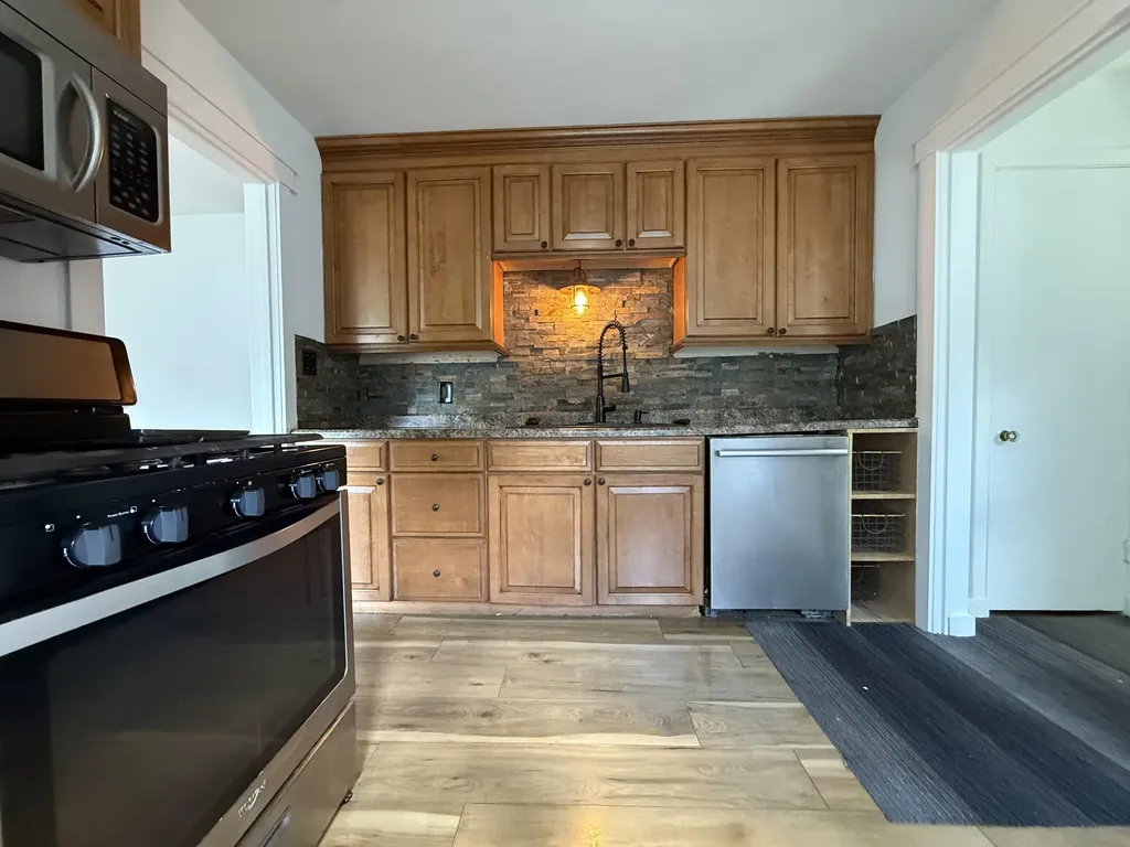 1520 Bronx Avenue Kalamazoo Charter Township MI 49048