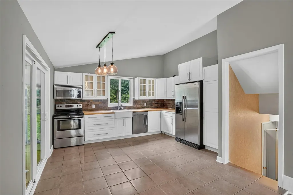 5802 Montebello Avenue Meridian Charter Township MI 48840