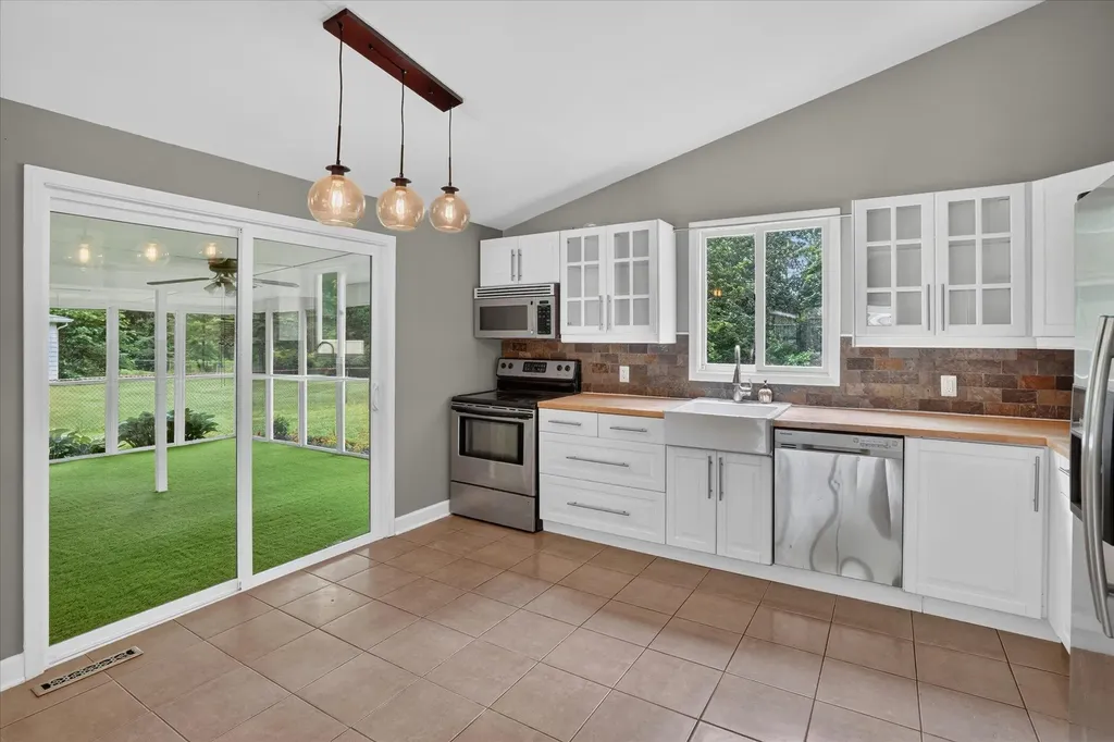 5802 Montebello Avenue Meridian Charter Township MI 48840