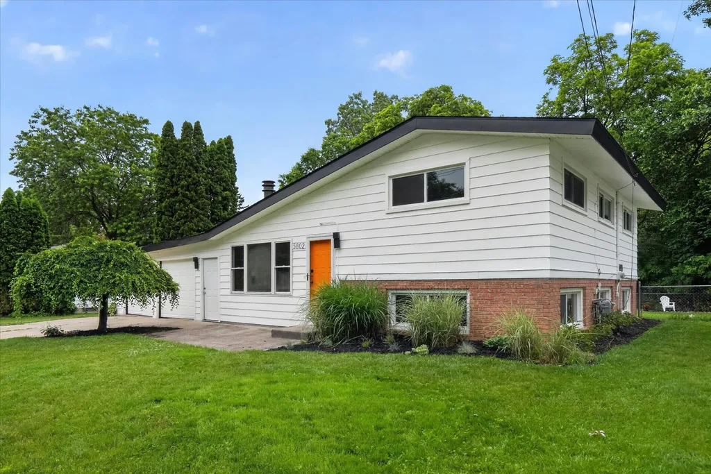 5802 Montebello Avenue Meridian Charter Township MI 48840