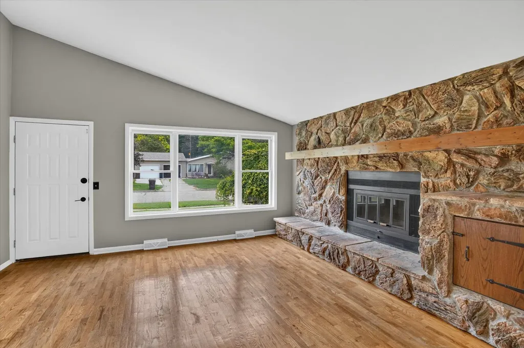 5802 Montebello Avenue Meridian Charter Township MI 48840