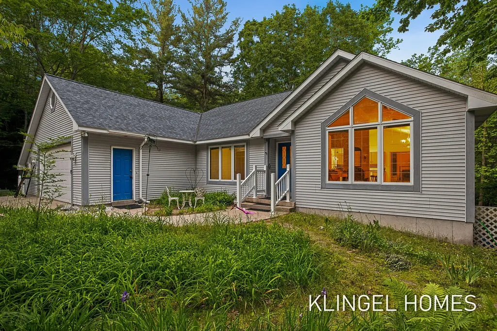 9292 Lakeshore Avenue Port Sheldon Township MI 49460