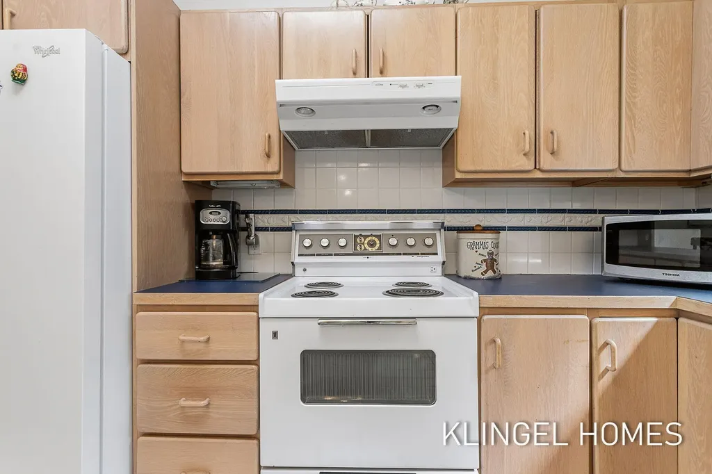 9292 Lakeshore Avenue Port Sheldon Township MI 49460