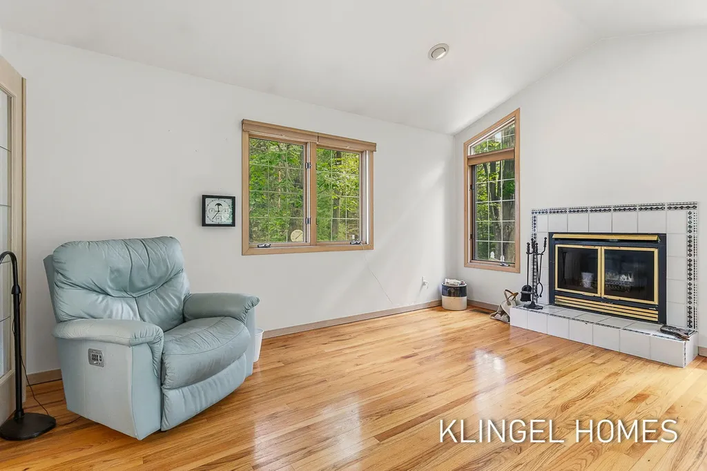9292 Lakeshore Avenue Port Sheldon Township MI 49460