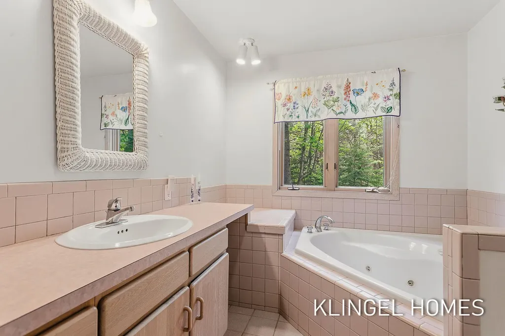 9292 Lakeshore Avenue Port Sheldon Township MI 49460