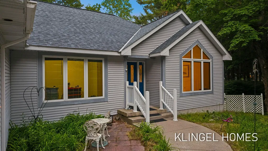 9292 Lakeshore Avenue Port Sheldon Township MI 49460