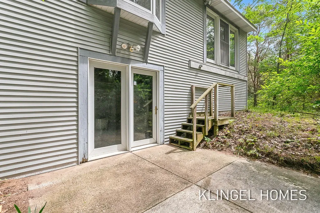 9292 Lakeshore Avenue Port Sheldon Township MI 49460