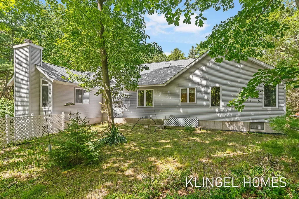 9292 Lakeshore Avenue Port Sheldon Township MI 49460