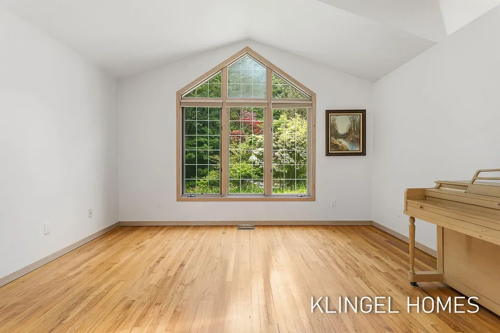 9292 Lakeshore Avenue Port Sheldon Township MI 49460