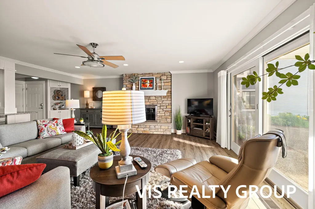 400 Lakeview Court Spring Lake Village MI 49456
