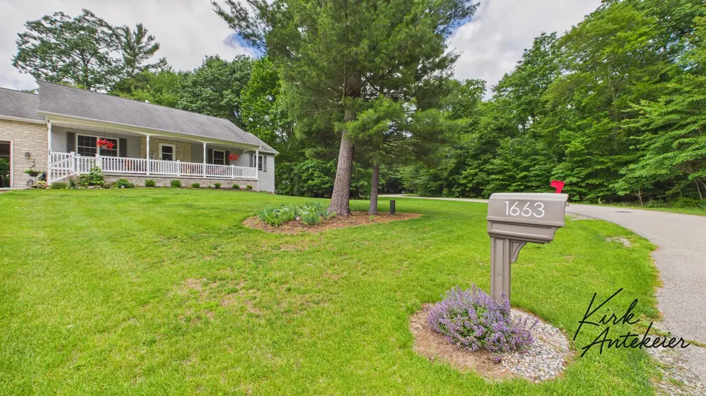 1663 Hansen Street Laketon Township MI 49445