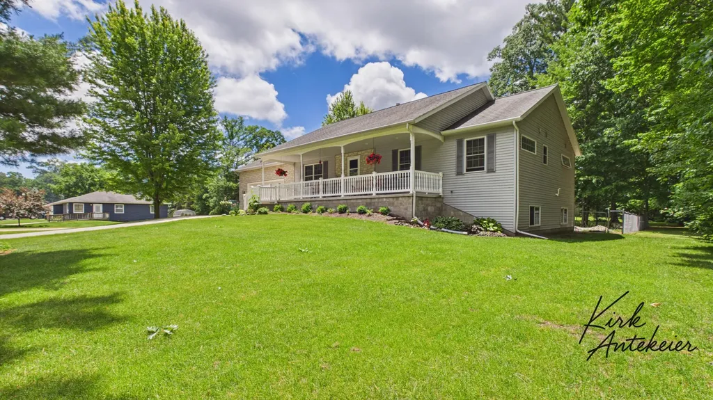 1663 Hansen Street Laketon Township MI 49445