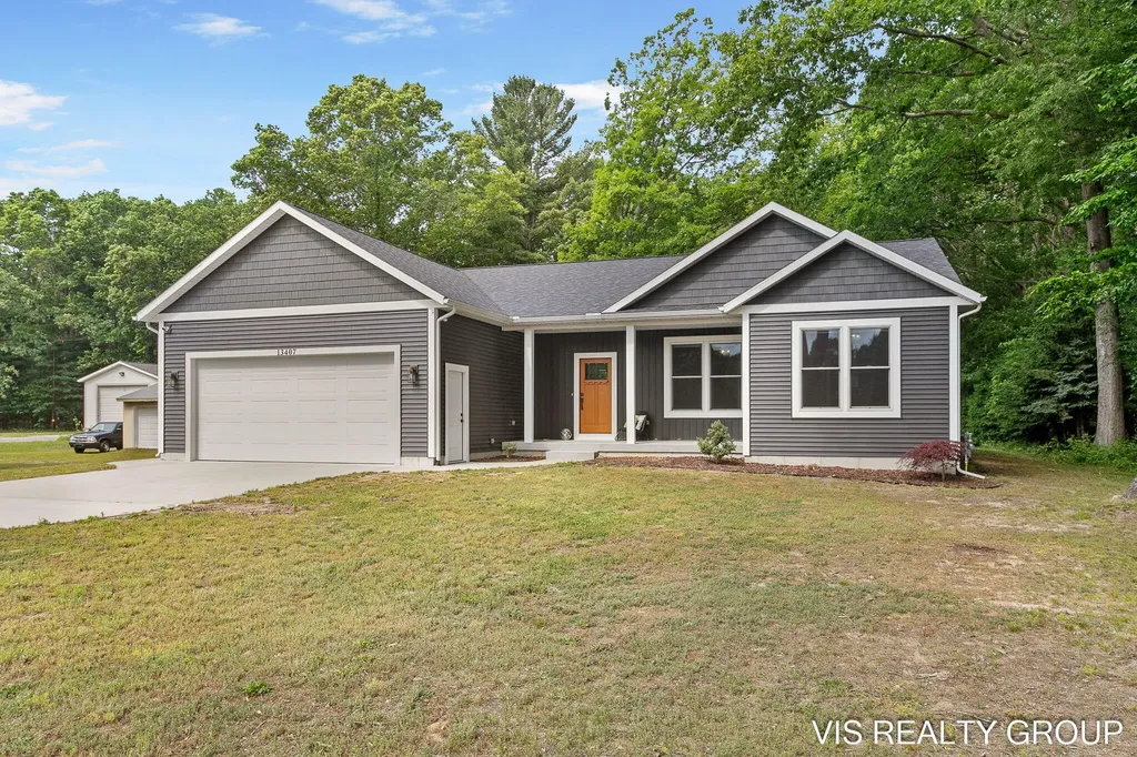 13407 152nd Avenue Grand Haven Charter Township MI 49417