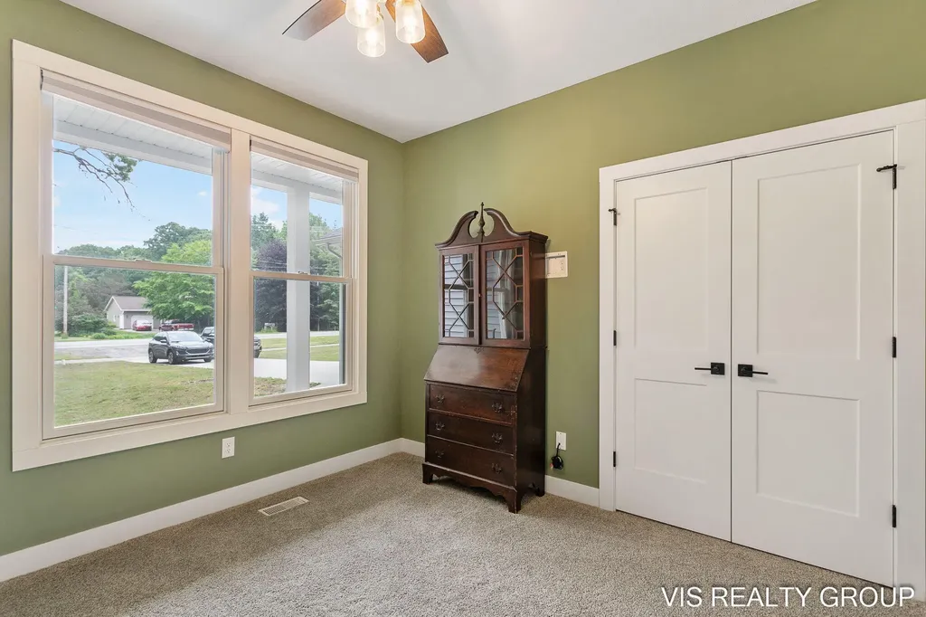 13407 152nd Avenue Grand Haven Charter Township MI 49417
