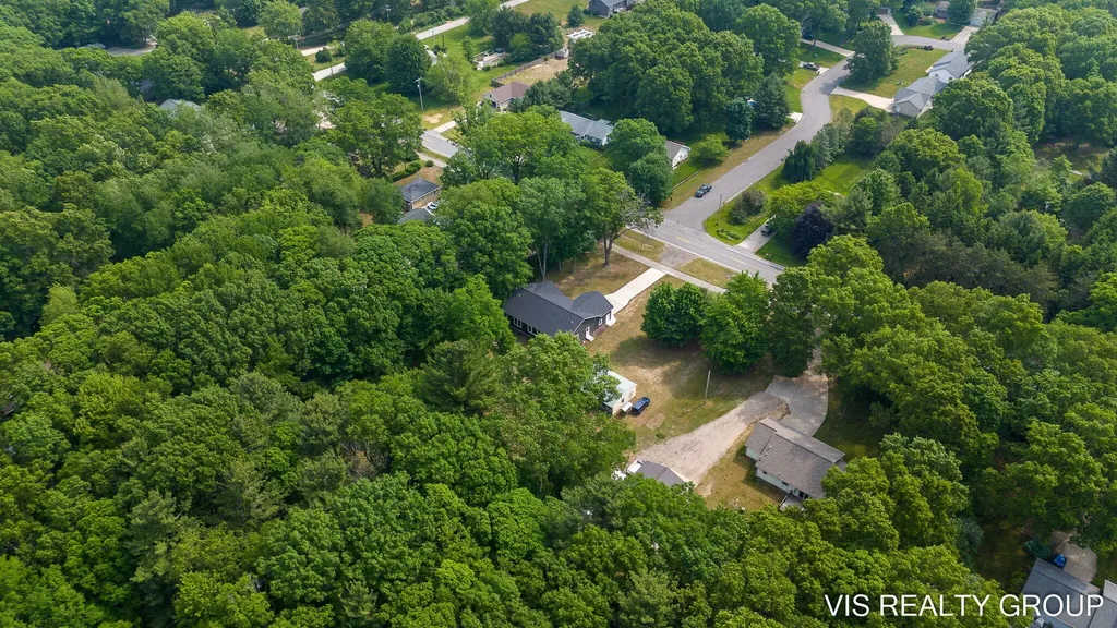 13407 152nd Avenue Grand Haven Charter Township MI 49417