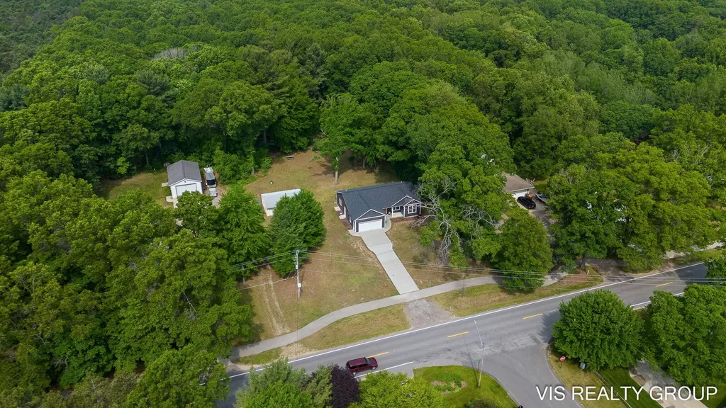 13407 152nd Avenue Grand Haven Charter Township MI 49417