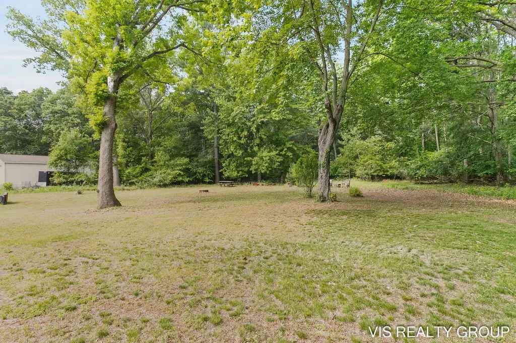 13407 152nd Avenue Grand Haven Charter Township MI 49417