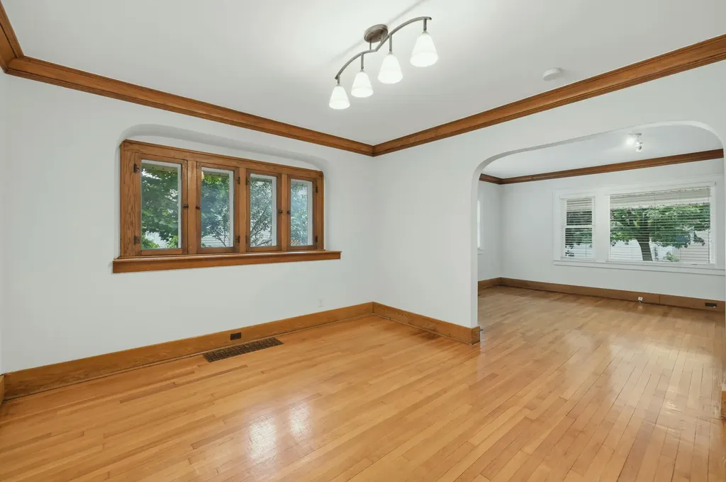 249 NE Fairbanks Street NE Grand Rapids City MI 49503