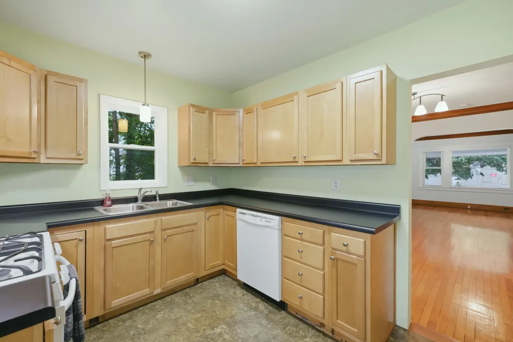 249 NE Fairbanks Street NE Grand Rapids City MI 49503