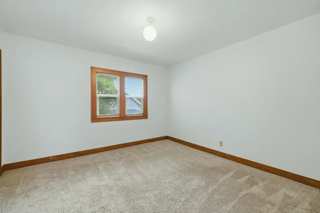 249 NE Fairbanks Street NE Grand Rapids City MI 49503