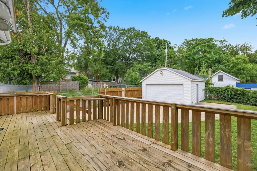 249 NE Fairbanks Street NE Grand Rapids City MI 49503