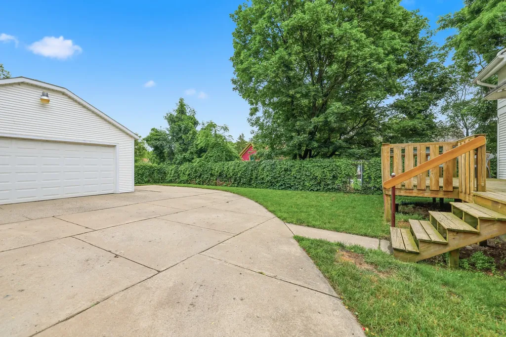 249 NE Fairbanks Street NE Grand Rapids City MI 49503