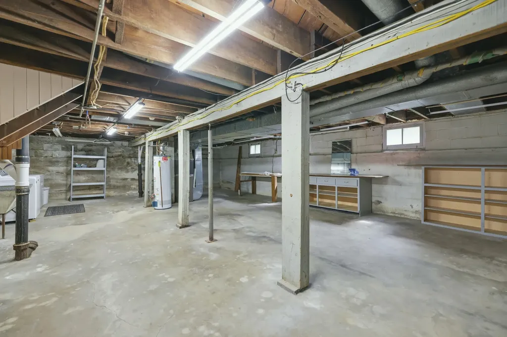 249 NE Fairbanks Street NE Grand Rapids City MI 49503