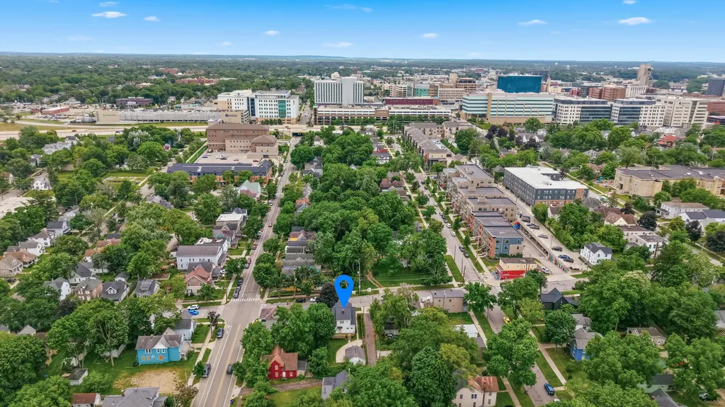 249 NE Fairbanks Street NE Grand Rapids City MI 49503