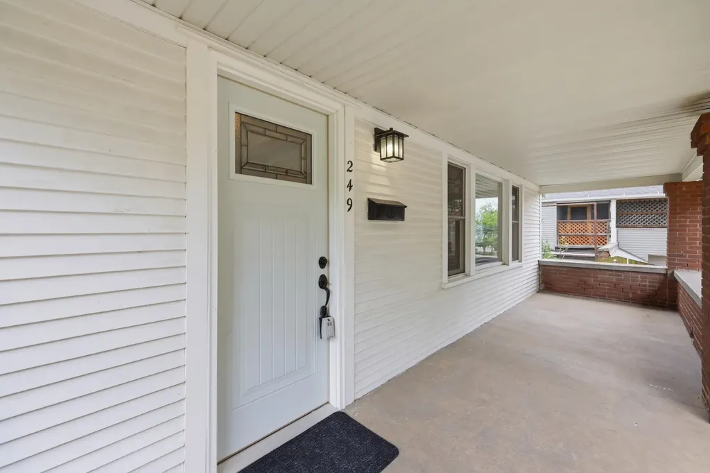 249 NE Fairbanks Street NE Grand Rapids City MI 49503