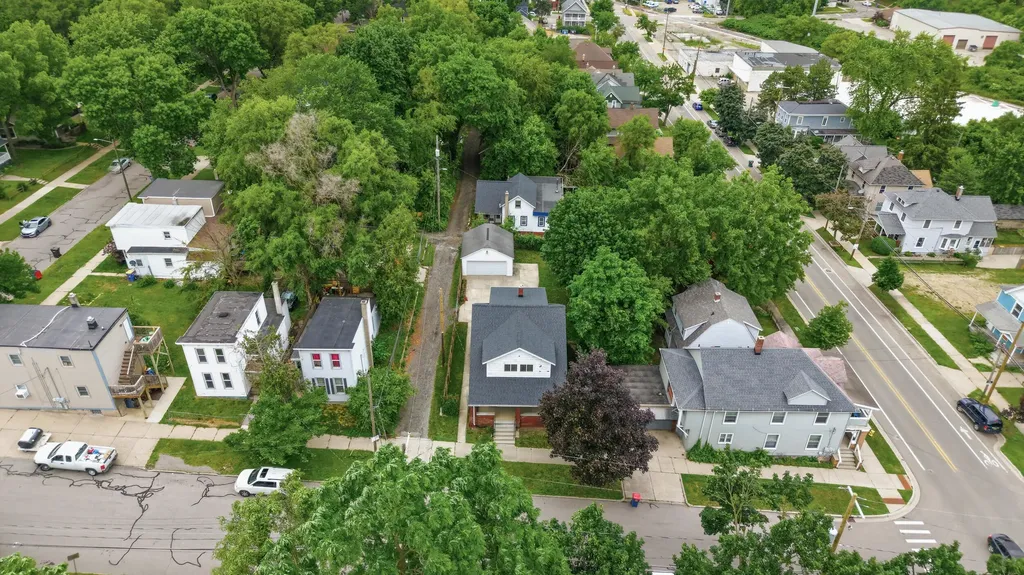 249 NE Fairbanks Street NE Grand Rapids City MI 49503