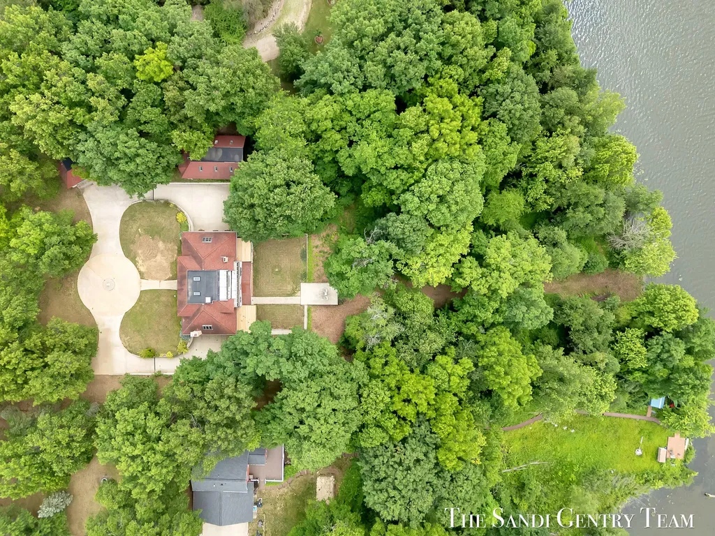 3652 118th Avenue Valley Township MI 49010