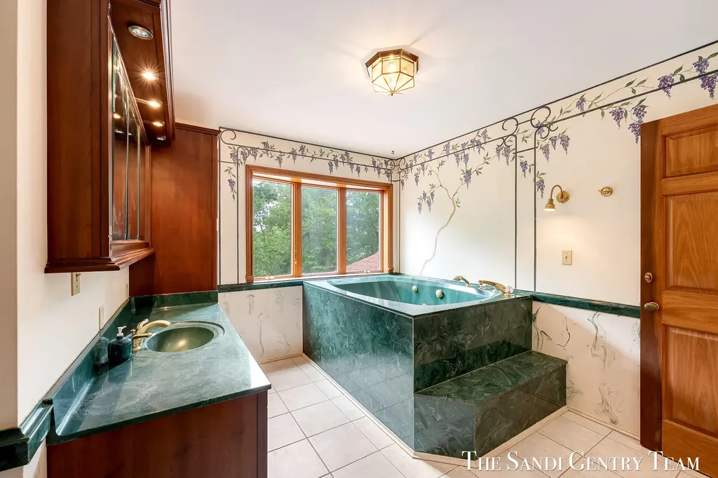 3652 118th Avenue Valley Township MI 49010