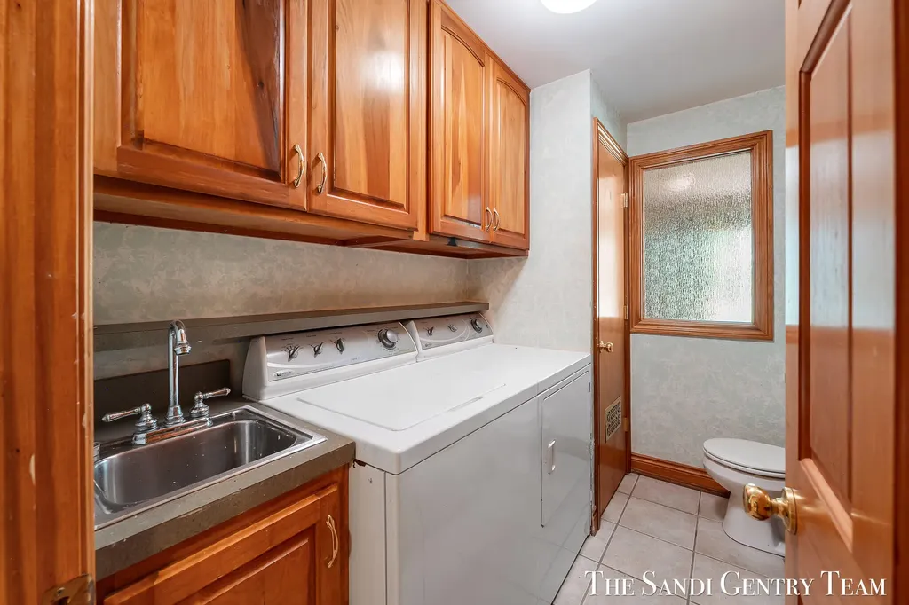 3652 118th Avenue Valley Township MI 49010