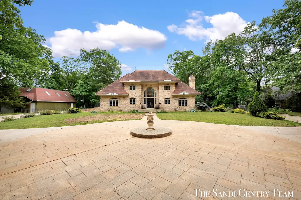 3652 118th Avenue Valley Township MI 49010