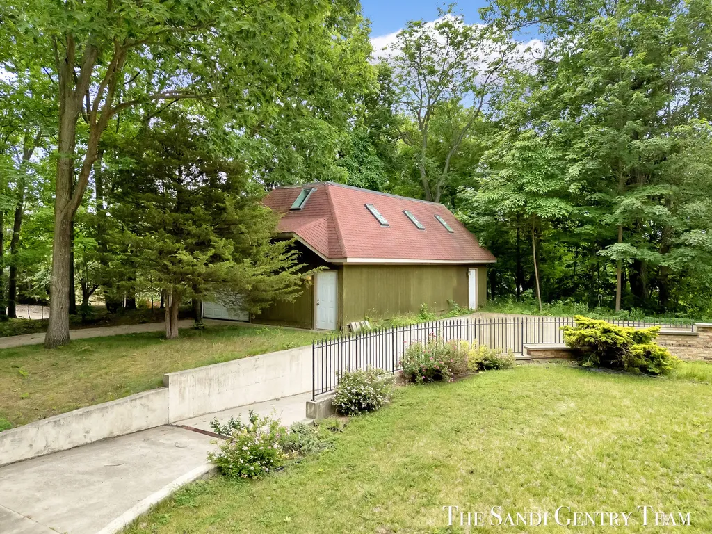3652 118th Avenue Valley Township MI 49010