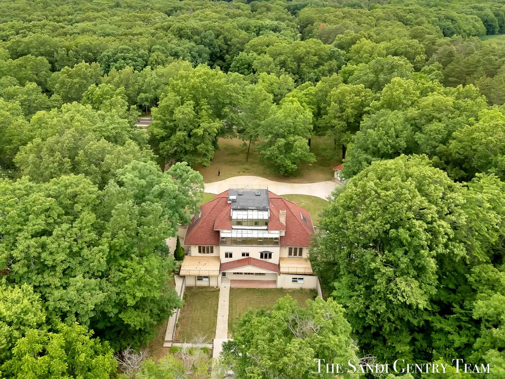 3652 118th Avenue Valley Township MI 49010
